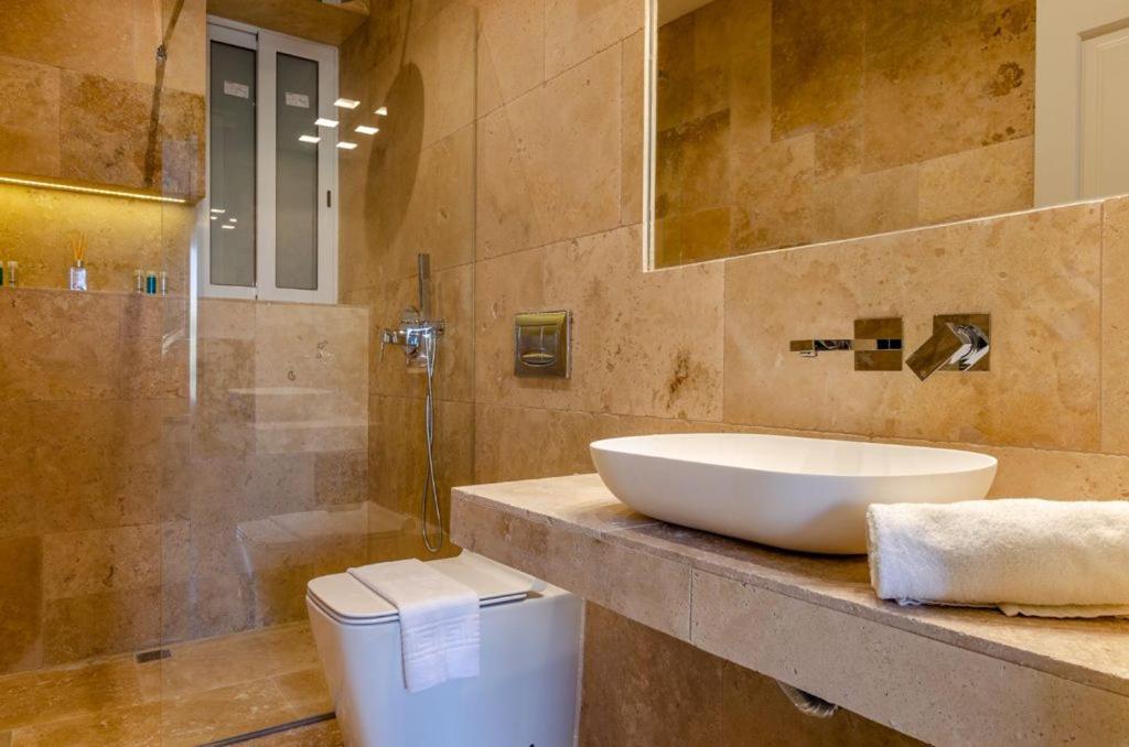 Hygge Holiday Home With Large Communal Pool And Private Hot Tub Шаара Экстерьер фото